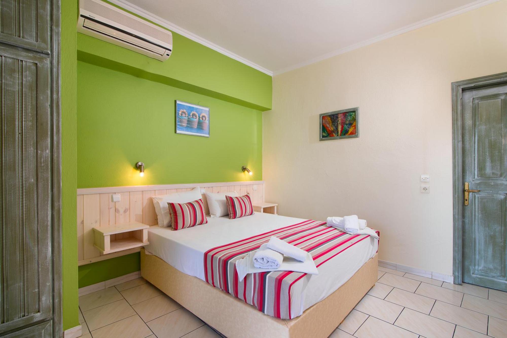 Castaway Suites - Studios Christos Limenaria  Dış mekan fotoğraf