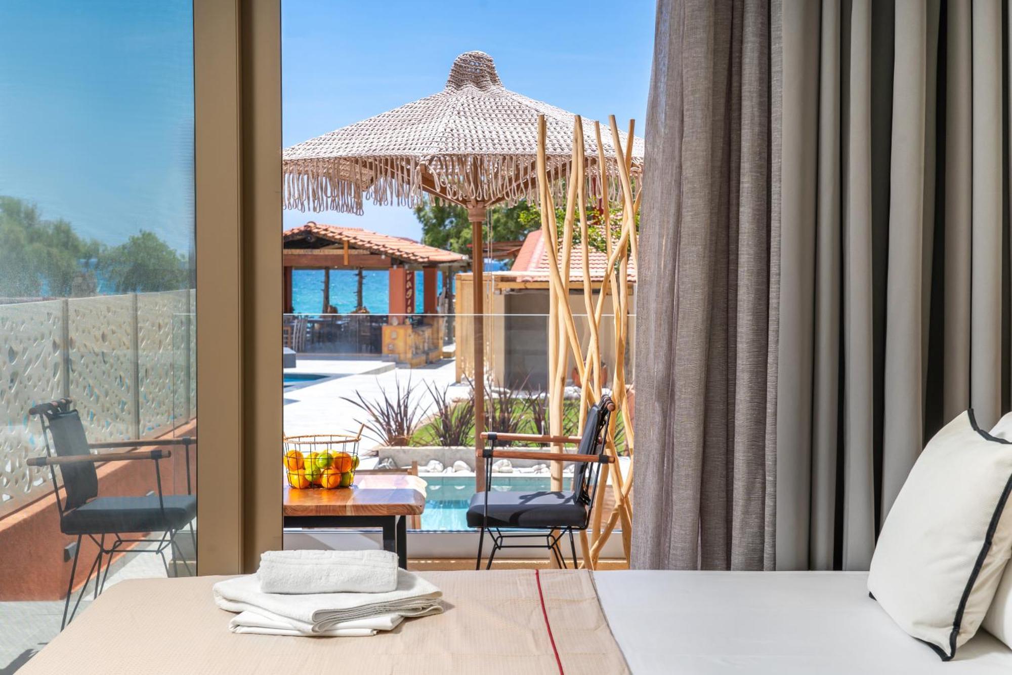 Castaway Suites - Studios Christos Limenaria  Dış mekan fotoğraf