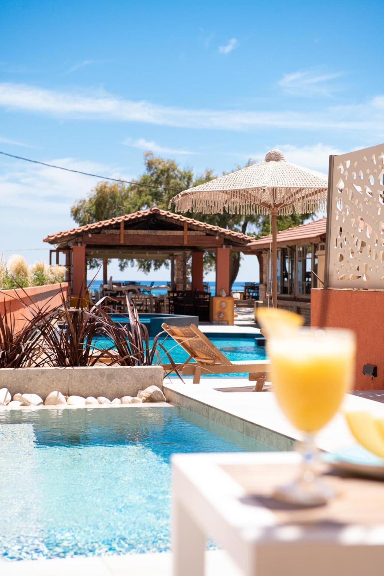 Castaway Suites - Studios Christos Limenaria  Dış mekan fotoğraf